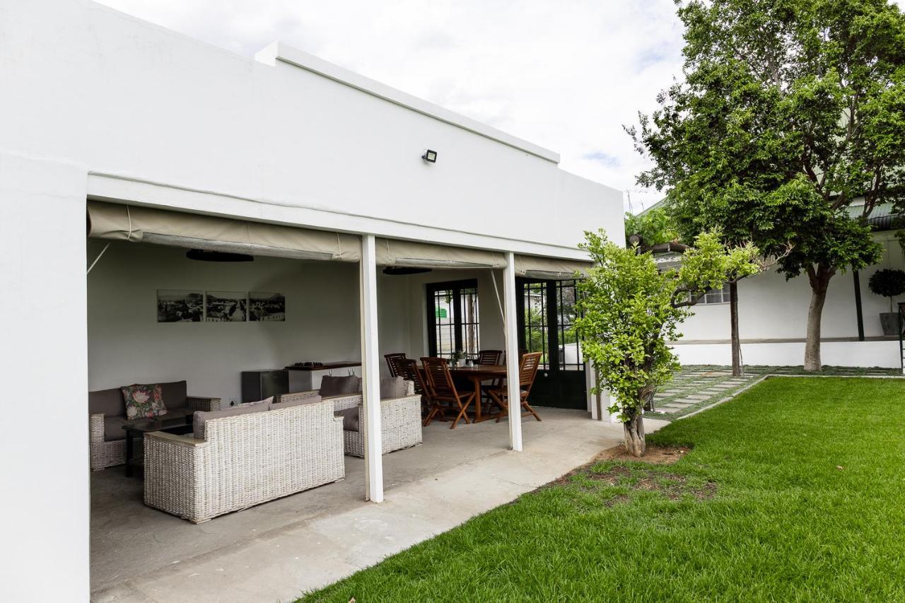 Victorian Square Guesthouse Graaff-Reinet 외부 사진