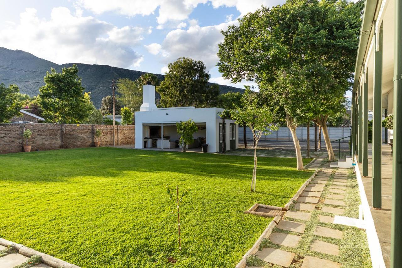 Victorian Square Guesthouse Graaff-Reinet 외부 사진