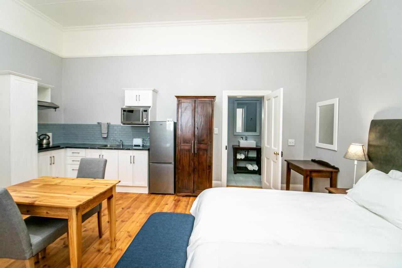 Victorian Square Guesthouse Graaff-Reinet 외부 사진