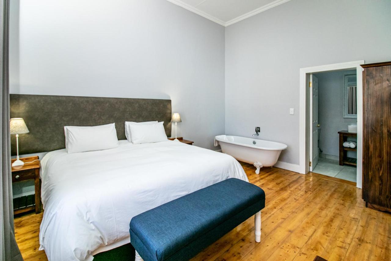 Victorian Square Guesthouse Graaff-Reinet 외부 사진
