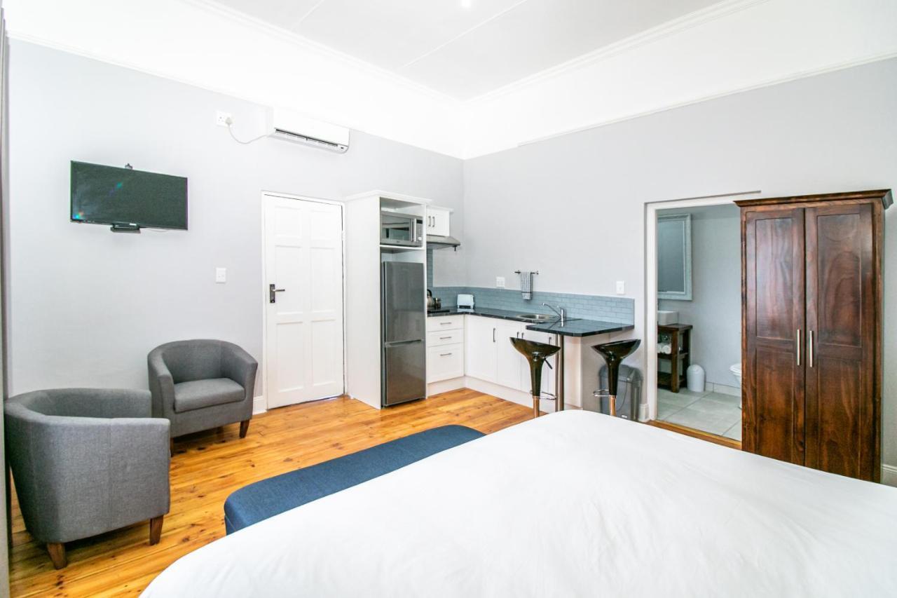 Victorian Square Guesthouse Graaff-Reinet 외부 사진