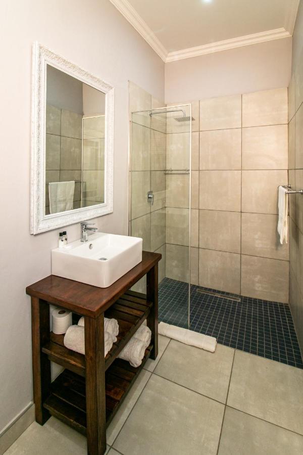Victorian Square Guesthouse Graaff-Reinet 외부 사진