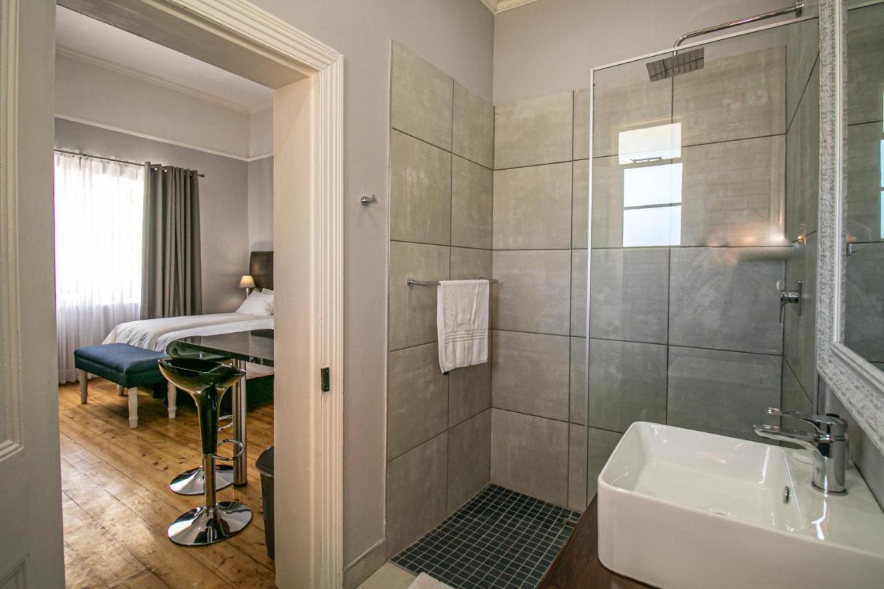Victorian Square Guesthouse Graaff-Reinet 외부 사진