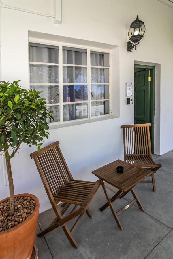 Victorian Square Guesthouse Graaff-Reinet 외부 사진