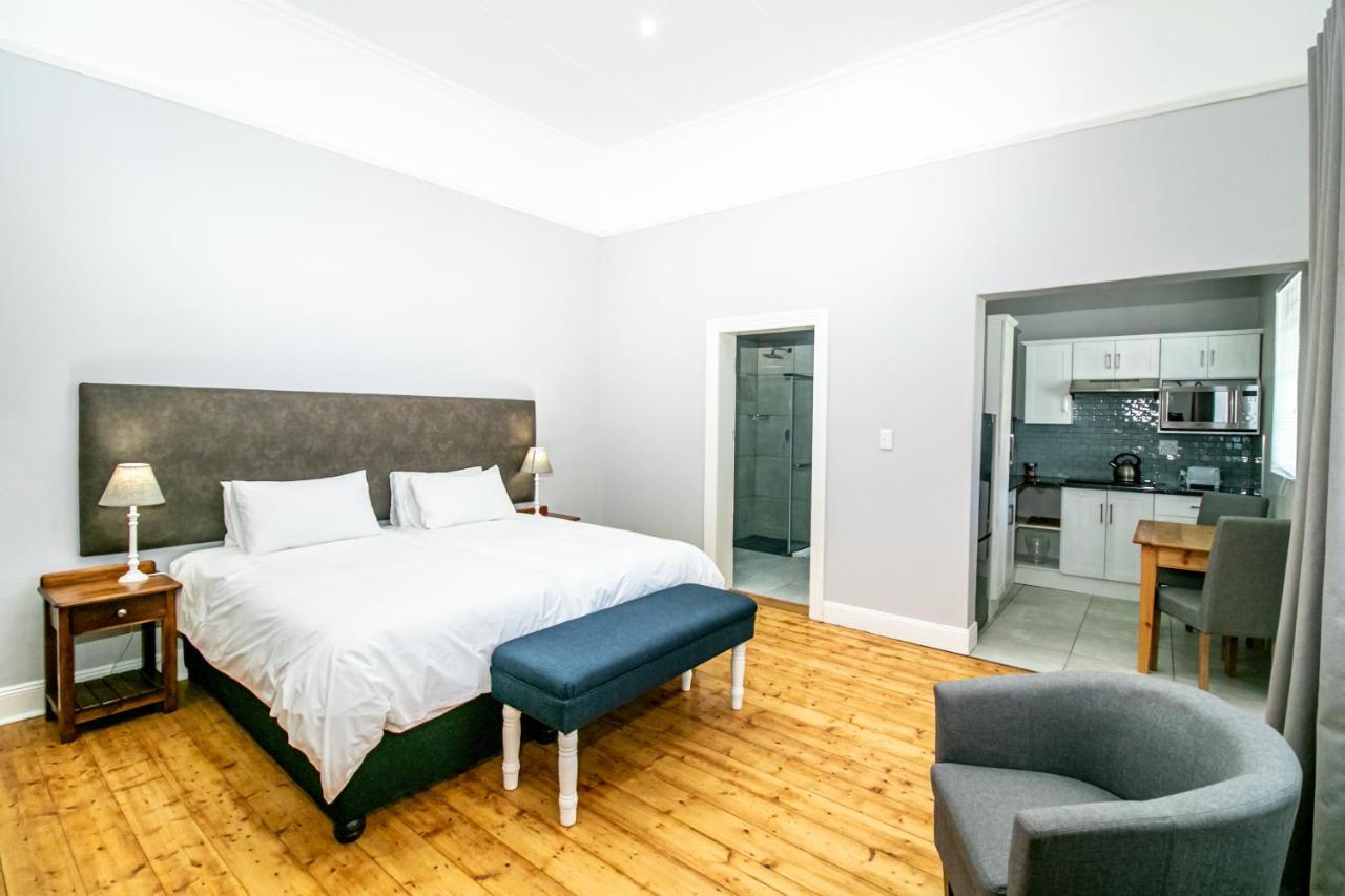 Victorian Square Guesthouse Graaff-Reinet 외부 사진