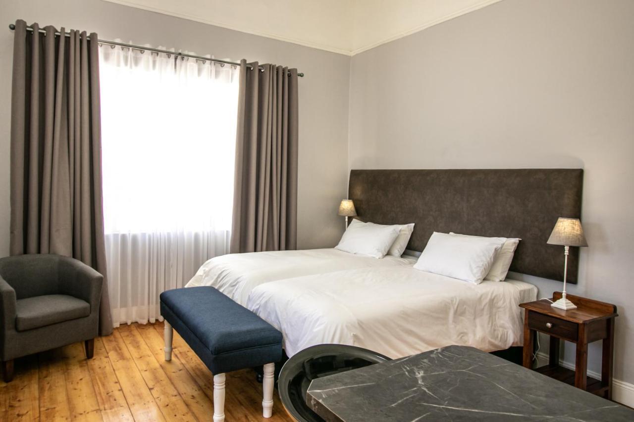 Victorian Square Guesthouse Graaff-Reinet 외부 사진