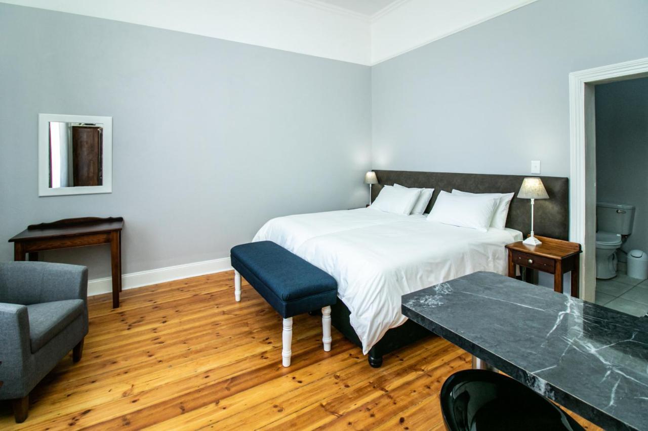 Victorian Square Guesthouse Graaff-Reinet 외부 사진