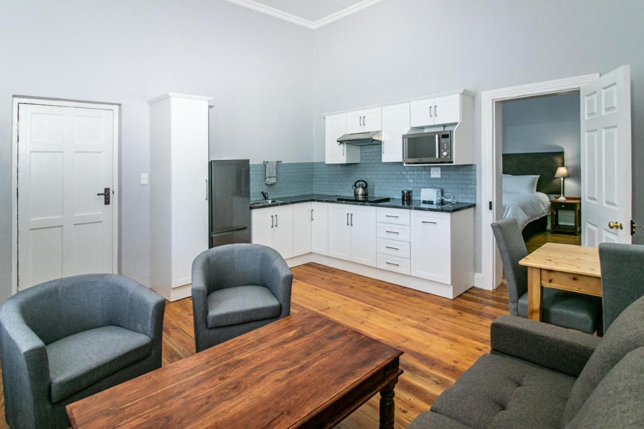 Victorian Square Guesthouse Graaff-Reinet 외부 사진