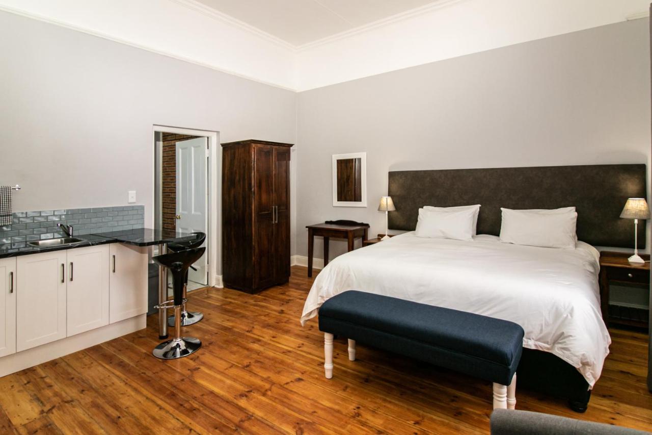 Victorian Square Guesthouse Graaff-Reinet 외부 사진